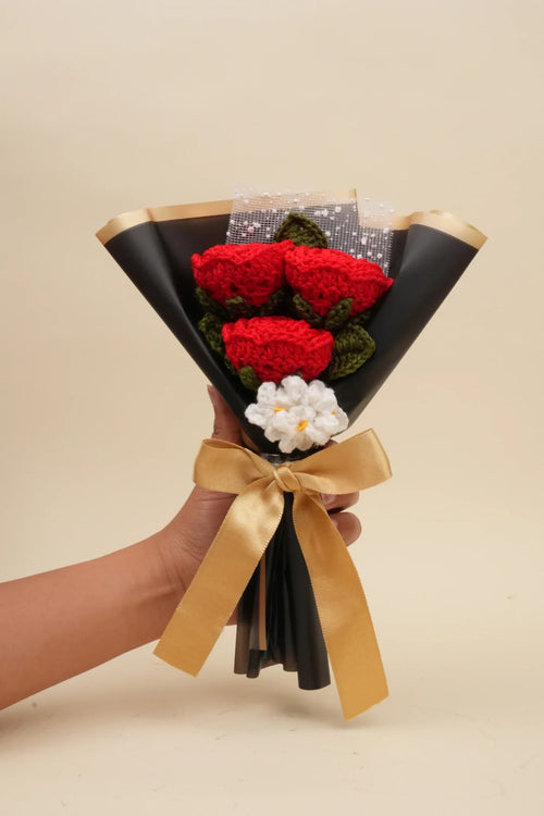 3 Red Roses with Forget-Me-Nots & Leaves